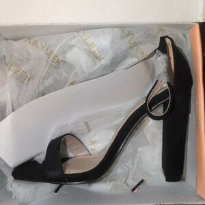 Kayleen Los Angeles Black Ankle Strap Heels